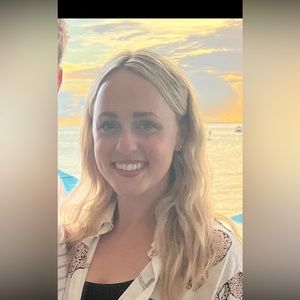 Meet your Posher, Whitney